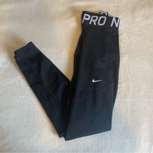 Nike Pro Black Leggings Women’s Small